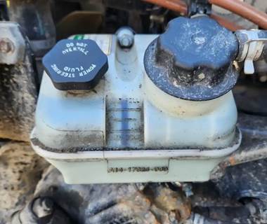 Freightliner Cascadia 126 Power Steering Reservoir