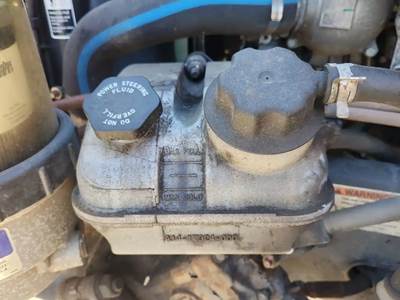 Freightliner Cascadia 126 Power Steering Reservoir