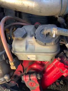 Freightliner Columbia 112 Power Steering Reservoir