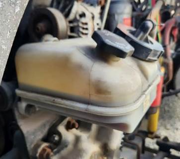 Freightliner Columbia 112 Power Steering Reservoir