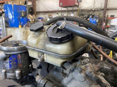 Freightliner Columbia 120 Power Steering Reservoir