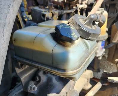 Freightliner Columbia 120 Power Steering Reservoir
