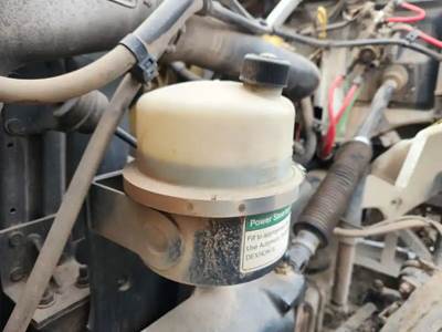 Freightliner FL70 Power Steering Reservoir