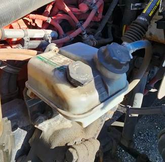 Freightliner M2 106 Power Steering Reservoir