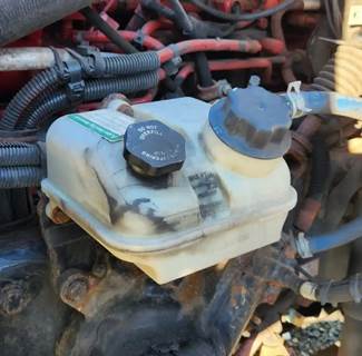 Freightliner M2 106 Power Steering Reservoir