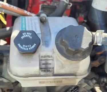 Freightliner M2 106 Power Steering Reservoir