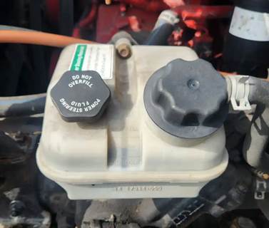 Freightliner M2 106 Power Steering Reservoir