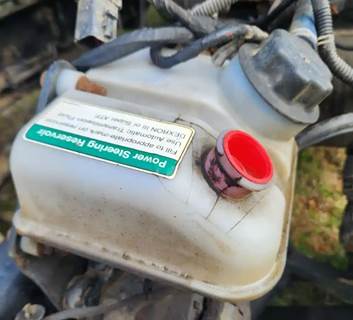 Freightliner M2 106 Power Steering Reservoir