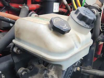 Freightliner M2 106 Power Steering Reservoir