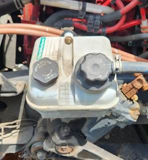 Freightliner M2 106 Power Steering Reservoir