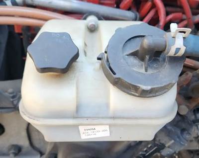 Freightliner M2 106 Power Steering Reservoir
