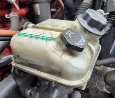 Freightliner M2 106 Power Steering Reservoir