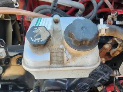 Freightliner M2 106 Power Steering Reservoir
