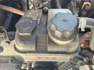 Freightliner M2 106 Power Steering Reservoir