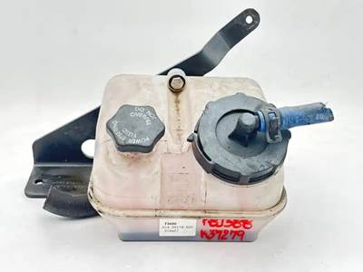 Freightliner MT45 Power Steering Reservoir for a 2022 Freightliner MT45 Chassis