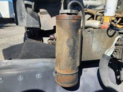GMC T7500 Power Steering Reservoir