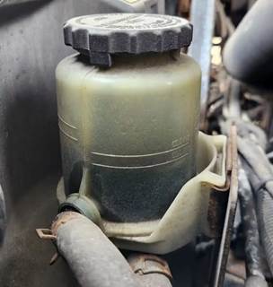 Hino 195 Power Steering Reservoir