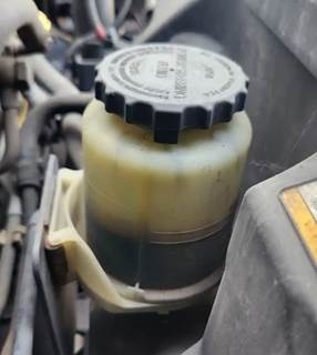 Hino 195 Power Steering Reservoir