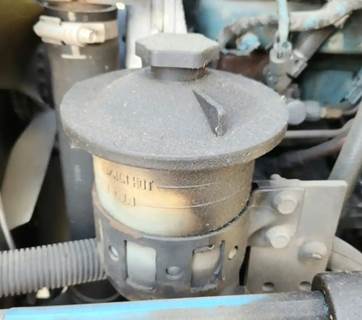 International 4300 Power Steering Reservoir