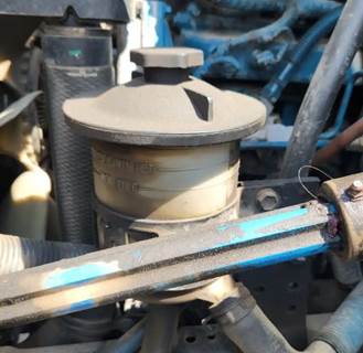 International 4400 Power Steering Reservoir