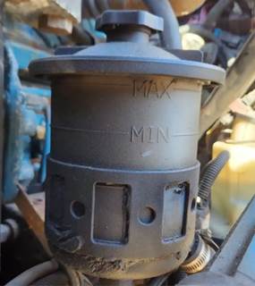 International 4400 LP Power Steering Reservoir