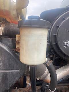 International 7400 Power Steering Reservoir