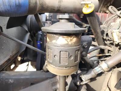 International 7500 Power Steering Reservoir