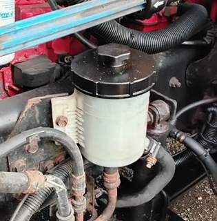 International DuraStar 4300 Power Steering Reservoir