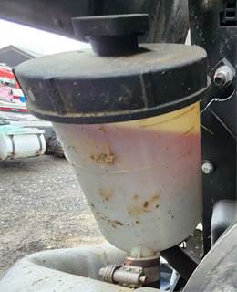 International HX620 Power Steering Reservoir