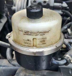 Kenworth T370 Power Steering Reservoir