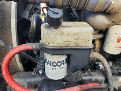 Kenworth T370 Power Steering Reservoir