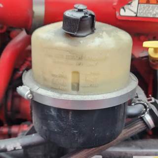 Kenworth T660 Power Steering Reservoir