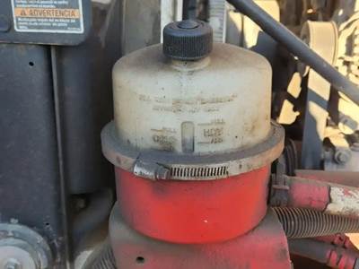 Kenworth T880 Power Steering Reservoir