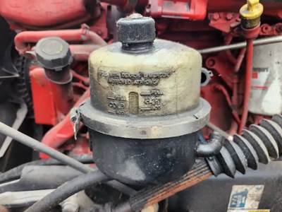 Kenworth T880 Power Steering Reservoir