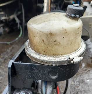 Kenworth W900 Power Steering Reservoir