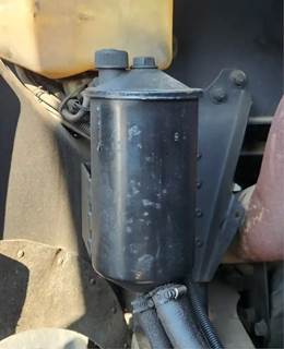 Mack CH613 Power Steering Reservoir