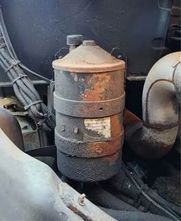 Mack Granite CV712 Power Steering Reservoir for a 2004 Mack CV712 Granite