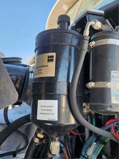 Mack Granite GU813 Power Steering Reservoir for a 2008 Mack GU813