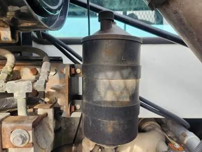 Mack MRU613 Power Steering Reservoir