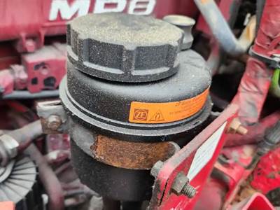 Mack Pinnacle CXU613 Power Steering Reservoir for a 2013 Mack CXU613