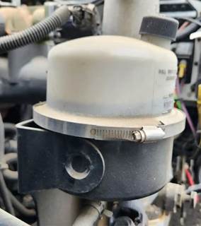 Peterbilt 335 Power Steering Reservoir