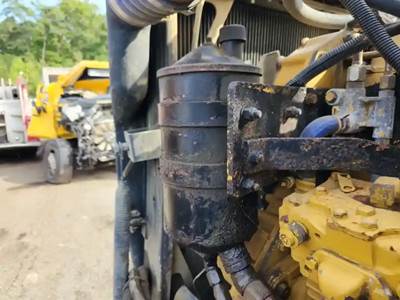 Peterbilt 357 Power Steering Reservoir