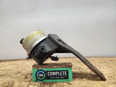Peterbilt 384 Power Steering Reservoir