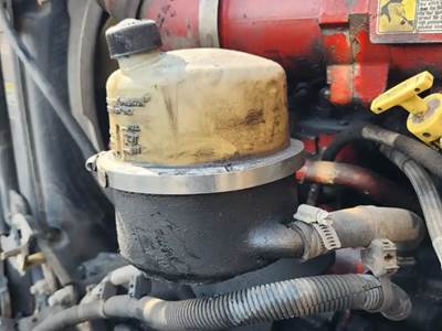Peterbilt 388 Power Steering Reservoir