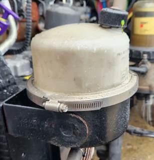 Peterbilt 579 Power Steering Reservoir