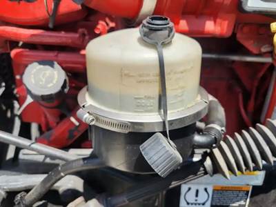 Peterbilt 579 Power Steering Reservoir