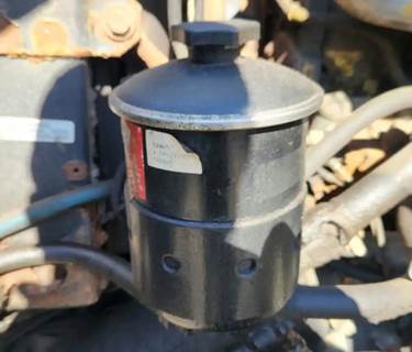 Sterling L7500 Power Steering Reservoir