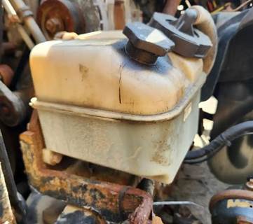 Sterling L9500 Power Steering Reservoir