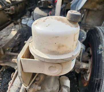 Sterling L9500 Power Steering Reservoir