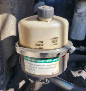 Sterling L9500 Power Steering Reservoir